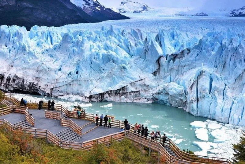 Cómo llegar, moverse y disfrutar El Calafate en 4 días