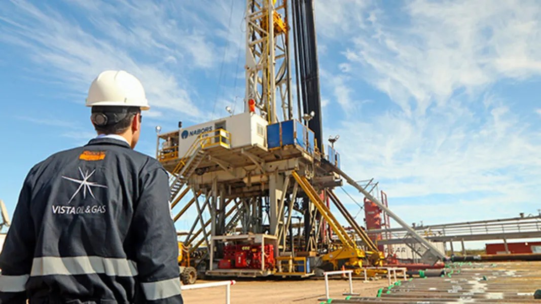 El conflicto con Irán disparó el crudo y beneficia a petroleras patagónicas