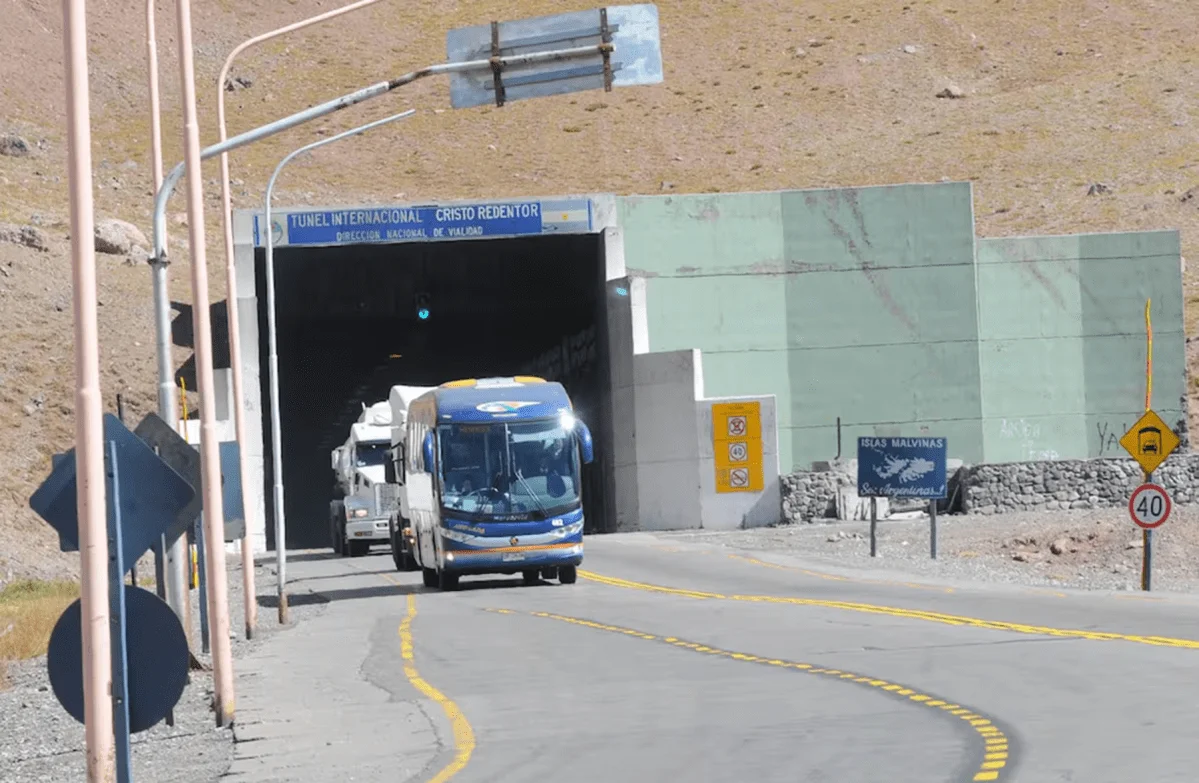 Temporal obliga a cerrar paso internacional hacia Chile