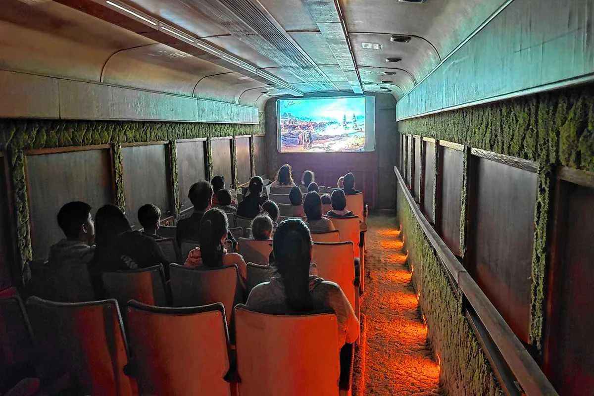 El vagón-cine que transforma la experiencia del Tren Patagónico