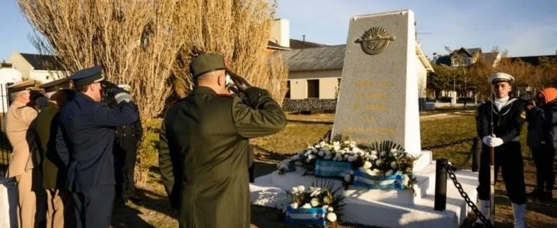 Santa Cruz homenajeó a los 323 caídos del crucero Belgrano