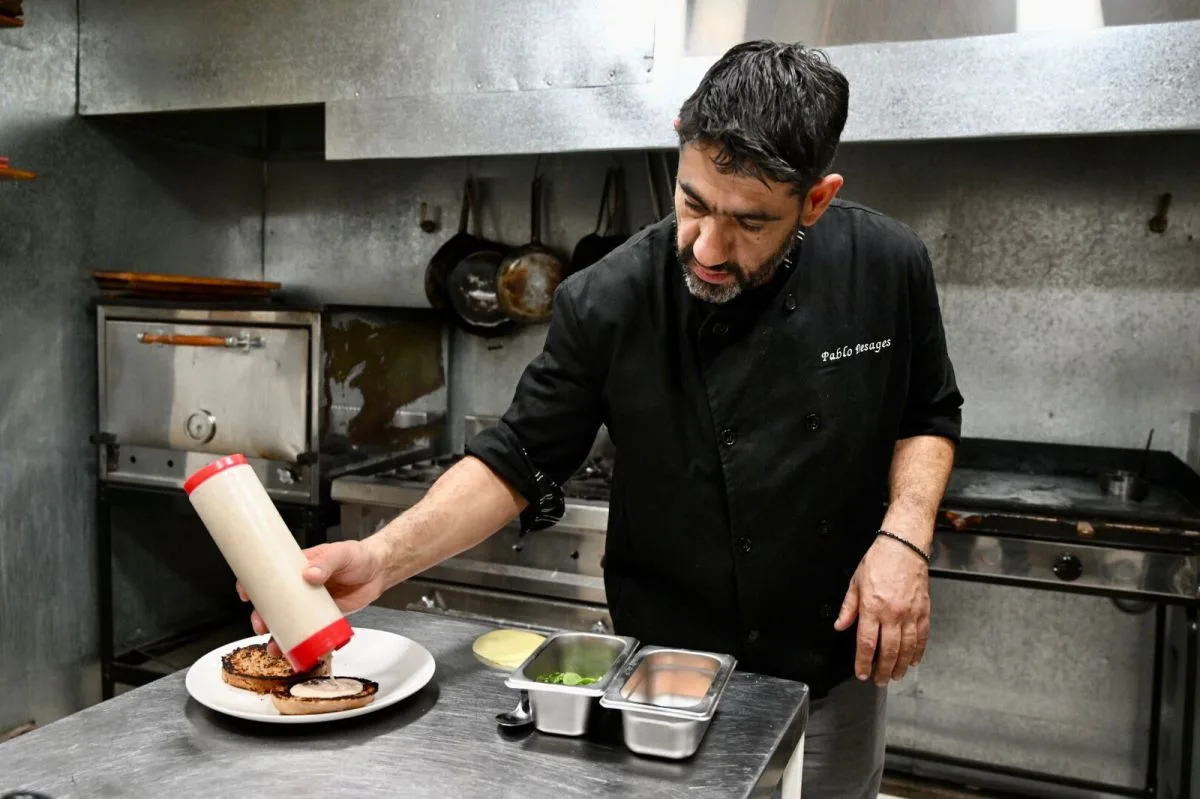 El chef que estudió ingeniería y ahora revoluciona la cocina de Jacobacci