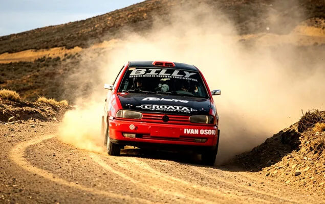Rally de Natales 2026: 29 binomios cruzan la frontera para competir en Última Esperanza