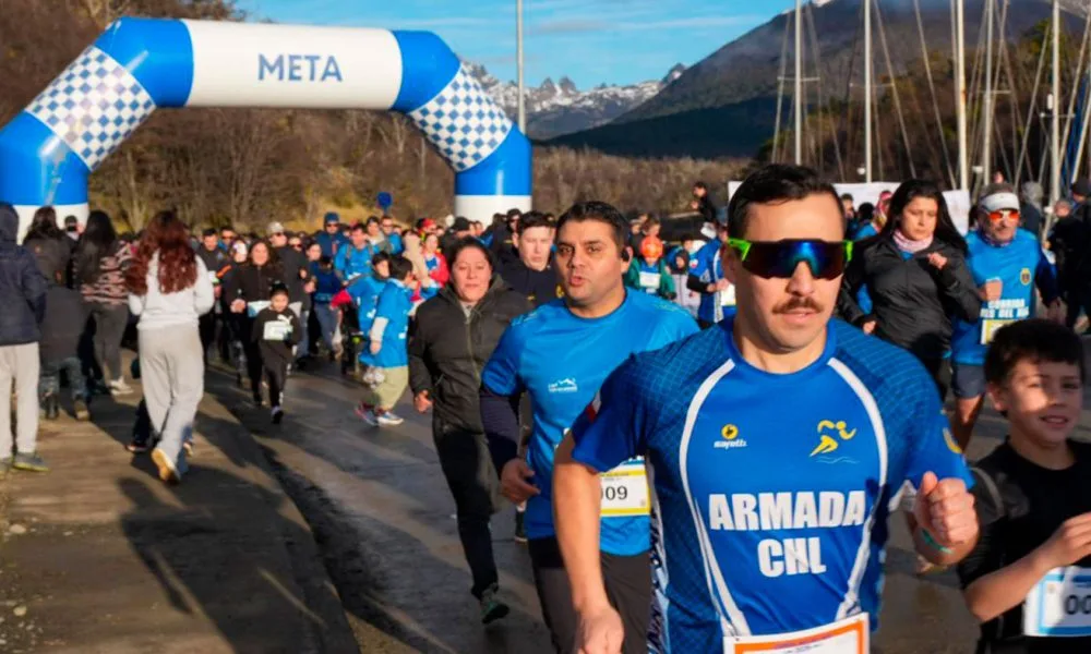 400 corredores en Puerto Williams: la corrida más austral del mundo