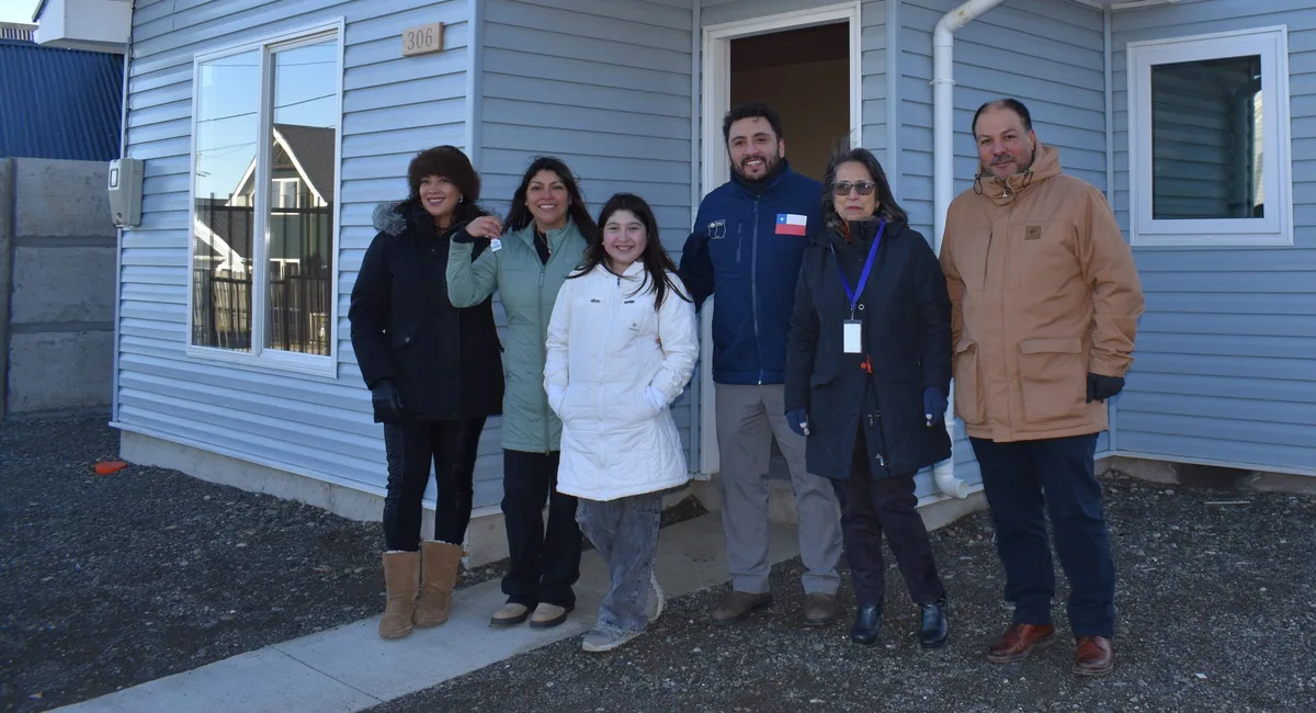 49 familias, una promesa cumplida: Cerro Sombrero estrena su primer conjunto habitacional