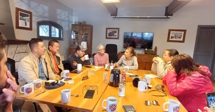 Bariloche como escuela: Colombia viajó al sur a aprender gestión de refugios de montaña