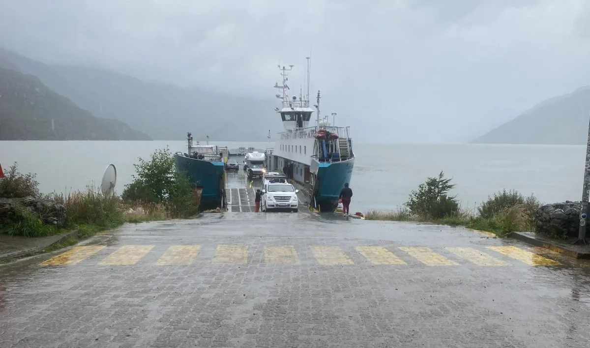 Chile asegura la ruta marítima que une los canales patagónicos