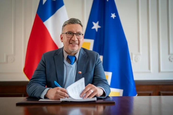 Puerto Williams proyecta agua potable, nuevo camino y plan urbano