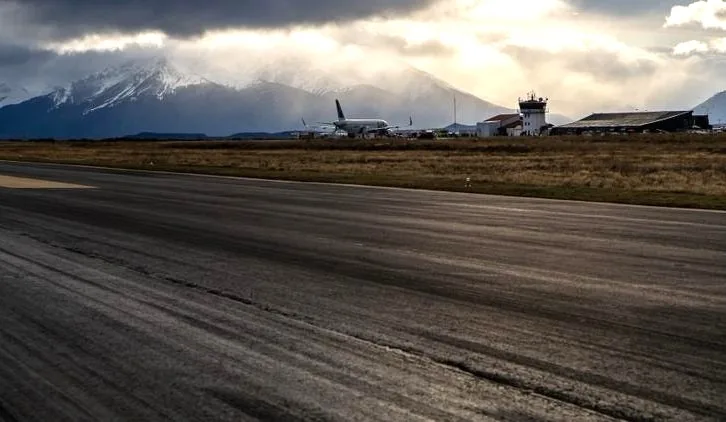 El aeródromo de Puerto Natales mejora su pista con inversión