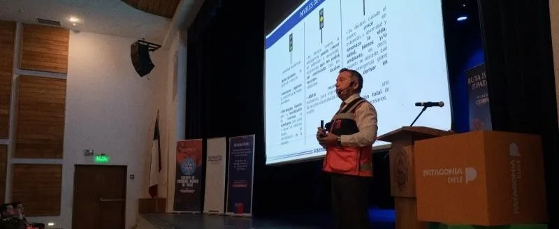 Magallanes refuerza la seguridad turística con un seminario binacional
