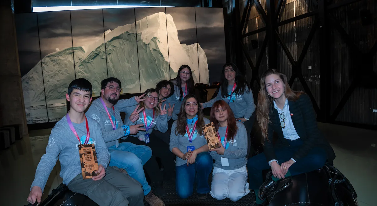 Estudiantes de Magallanes, Aysén y Coquimbo viajarán a la Antártica