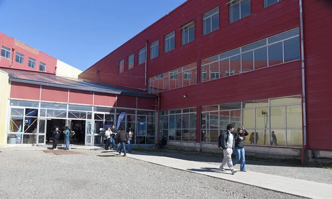 Becas Patagonia unifican Magallanes y Aysén desde 2027