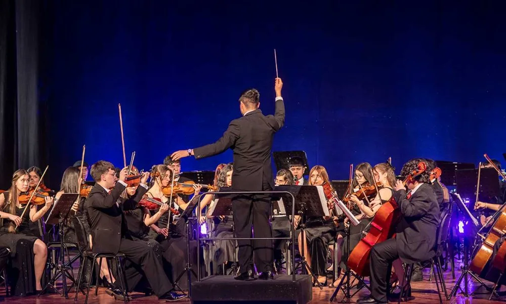 Jóvenes músicos de Magallanes llenan el Teatro Municipal